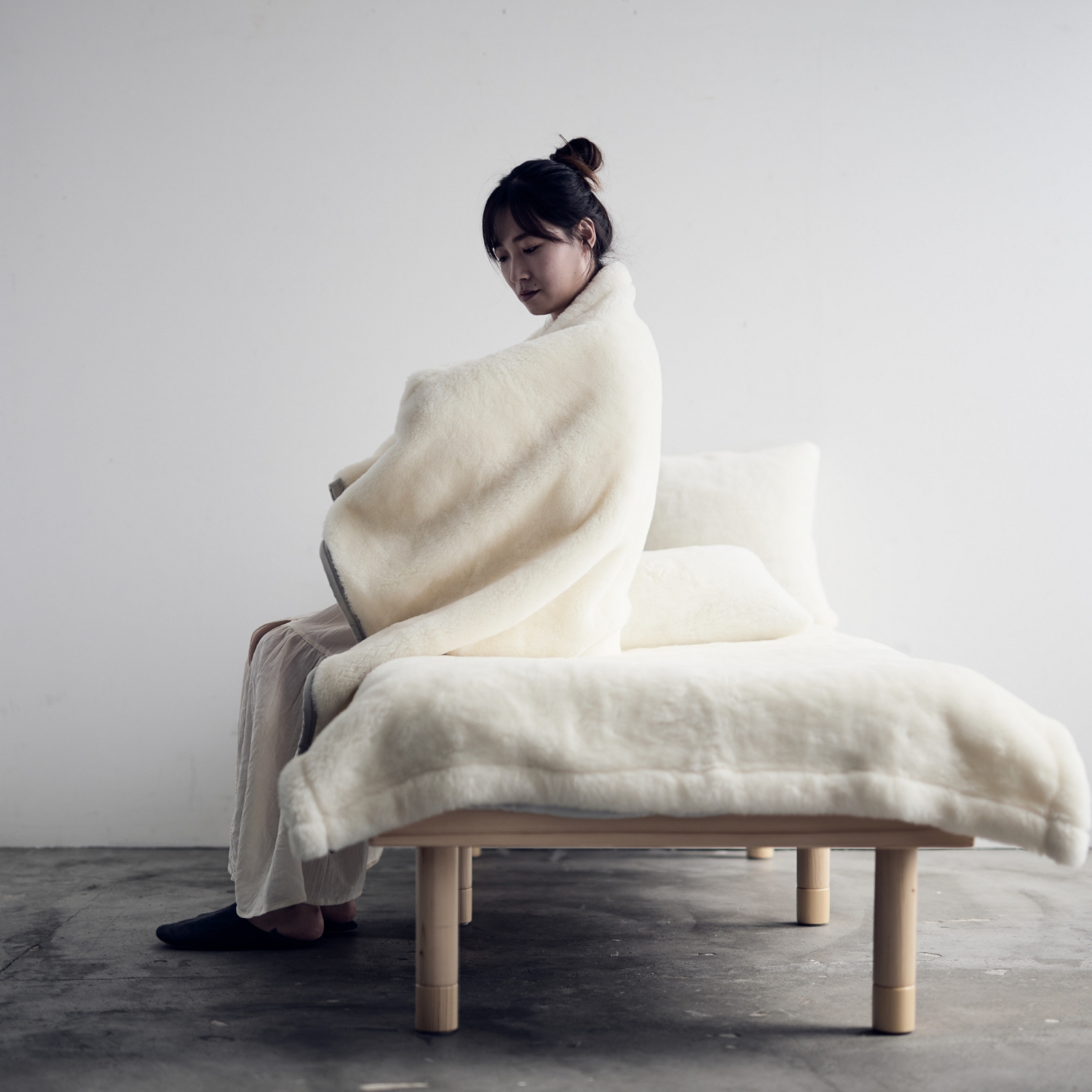 LOOM＆SPOOL/SERENEウォッシャブルウール ニューマイヤー毛布 ハーフ