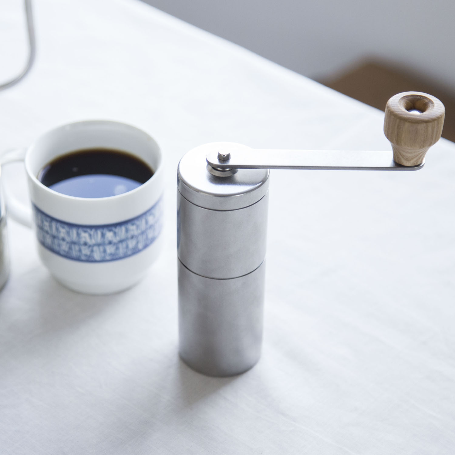 CASUAL PRODUCT/VINTAGE セラミックコーヒーミル -一人分のコーヒー豆