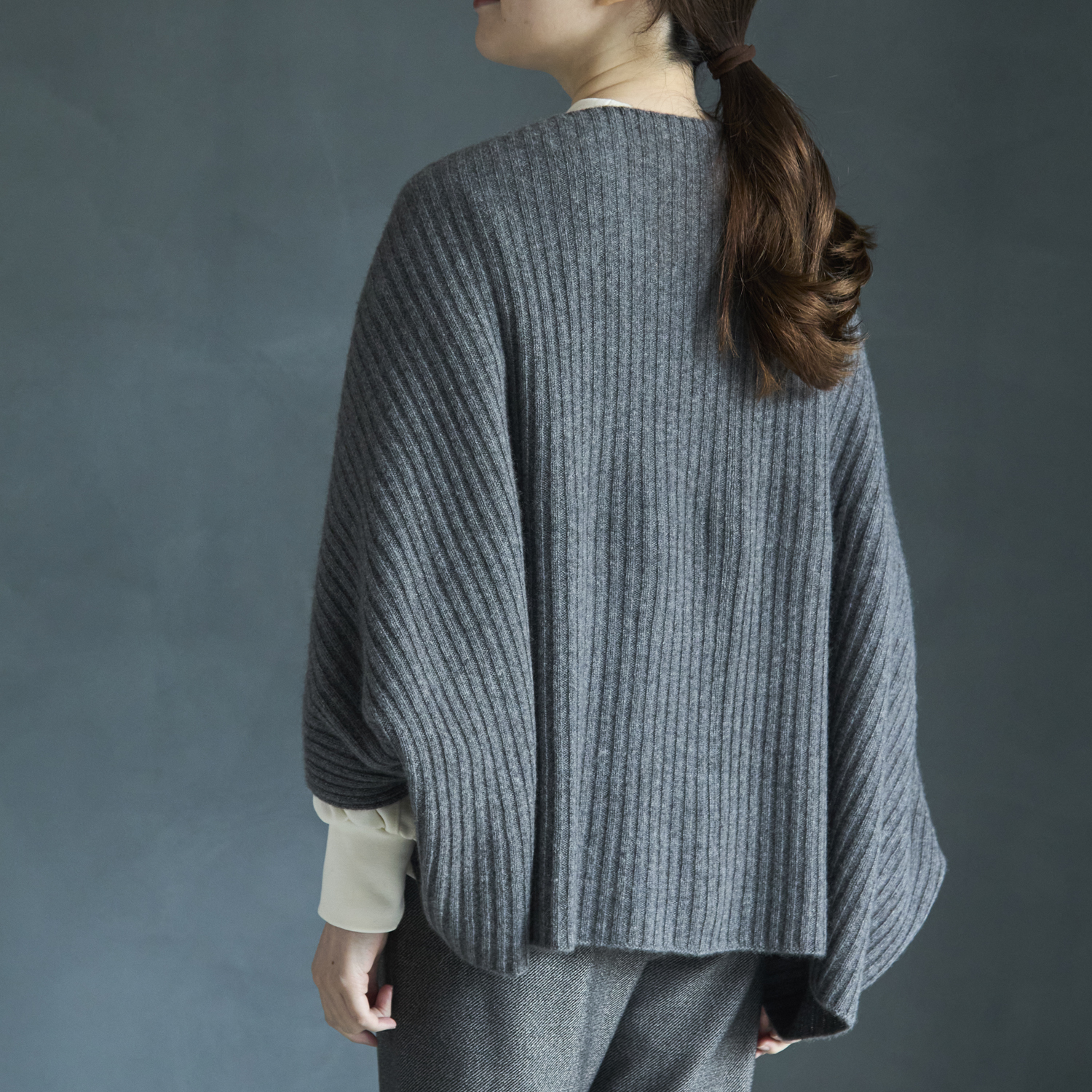 Heart of Mongolia/カシミヤ リブ編みカーディガン ショート グレー