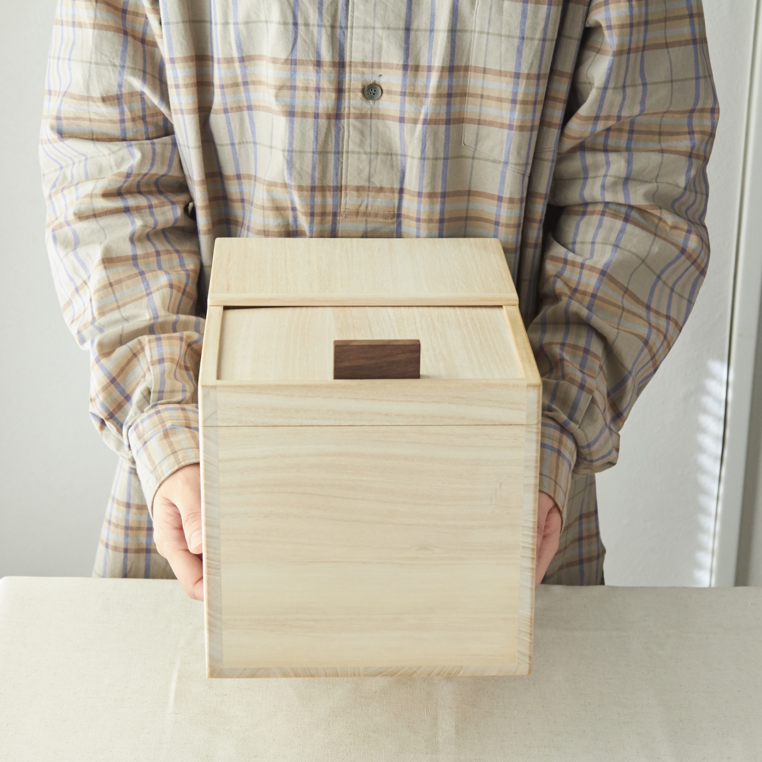 増田桐箱店/スライド式米櫃 5kg -最後までお米を使い切りやすい