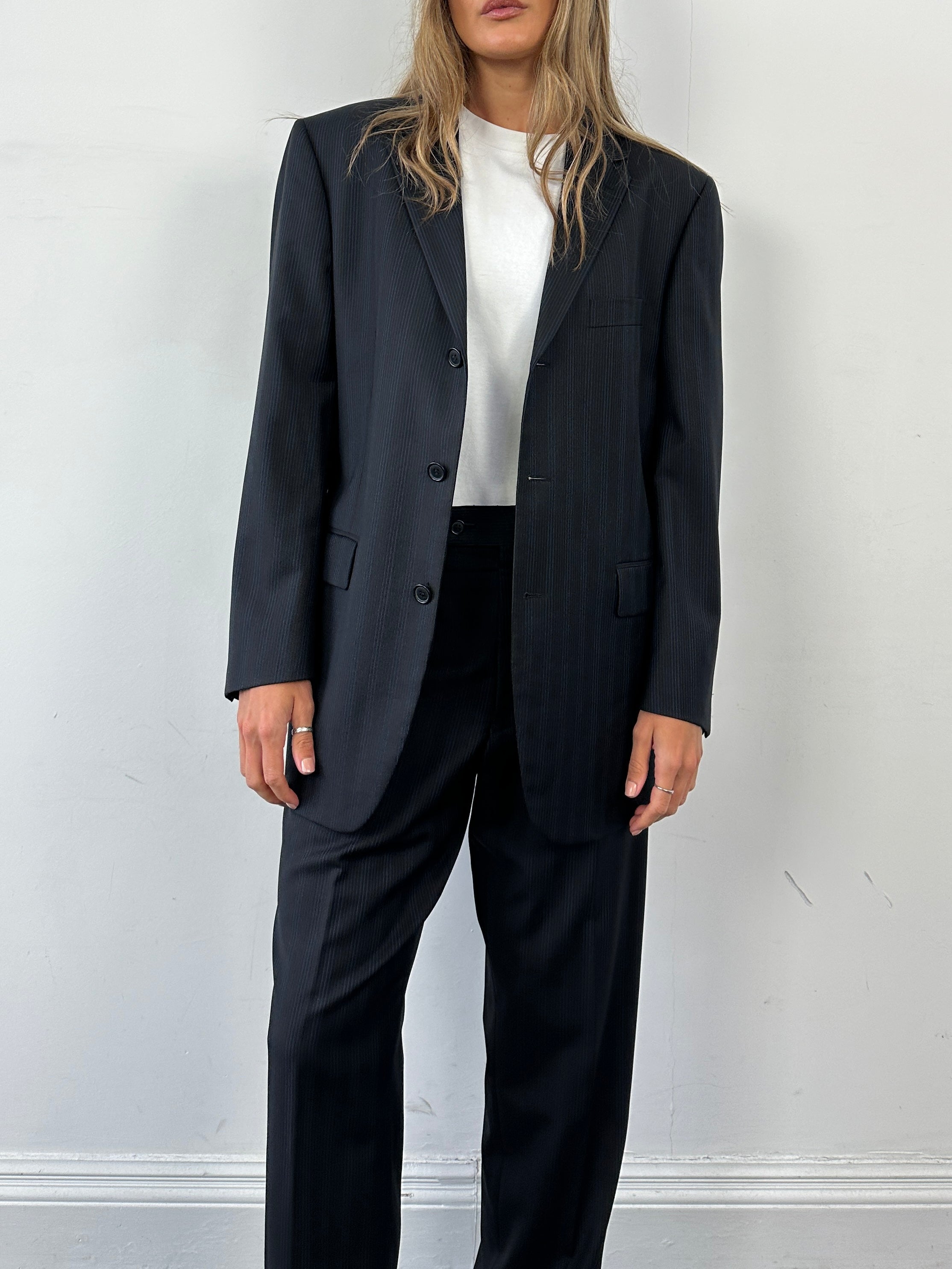 Yves Saint Laurent Pinstripe Pure Wool Single Breasted Suit - 40S/W32